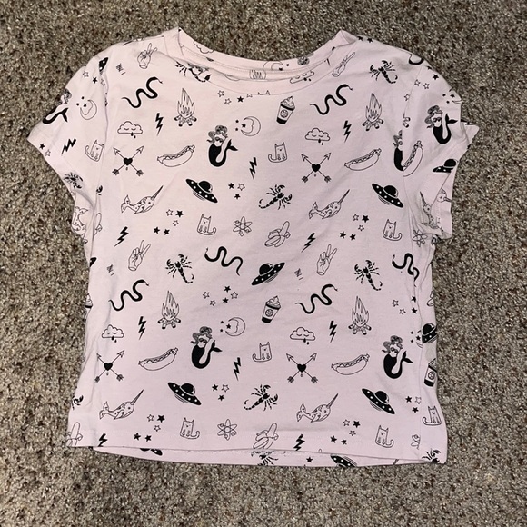 H&M Tops - H&M Coachella baby tee